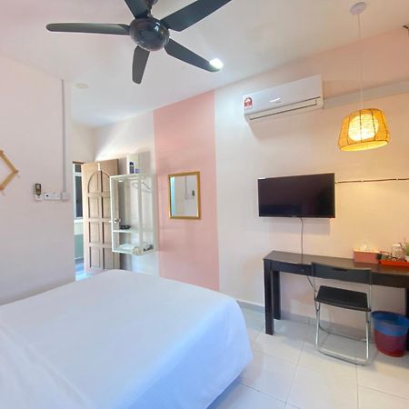 Besut Guesthouse كامبونغ كوالا بيسوت المظهر الخارجي الصورة