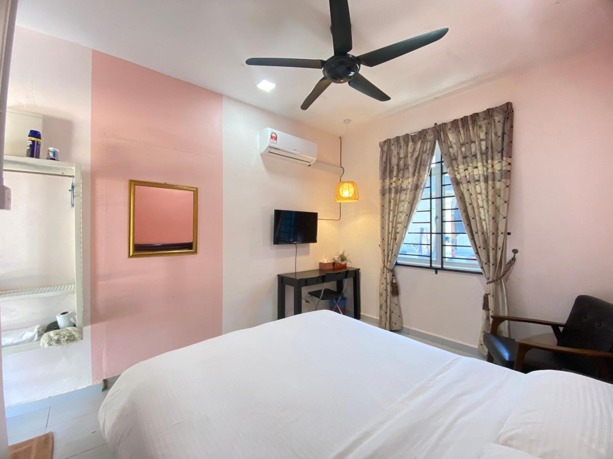 Besut Guesthouse كامبونغ كوالا بيسوت المظهر الخارجي الصورة